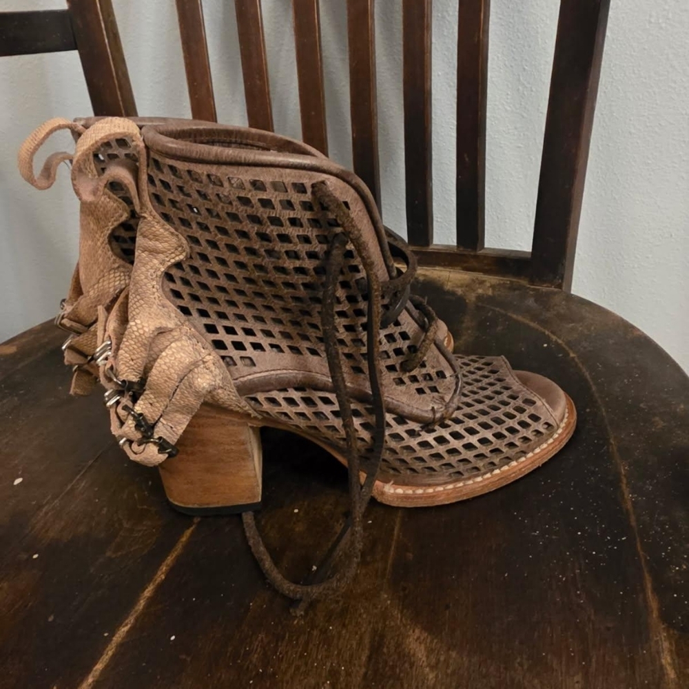 Freebird by Steven Benni Womens Size 6 Bootie Sandals Brown Open Toe Heels